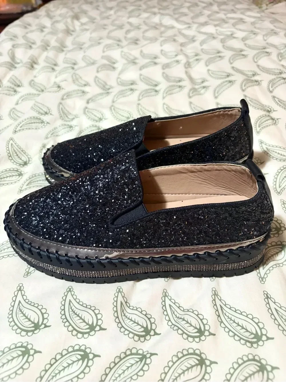 Novelty Sneakers Cushioned Black Glitter Loafers Silver Trim Slip-On 37 (6.5)